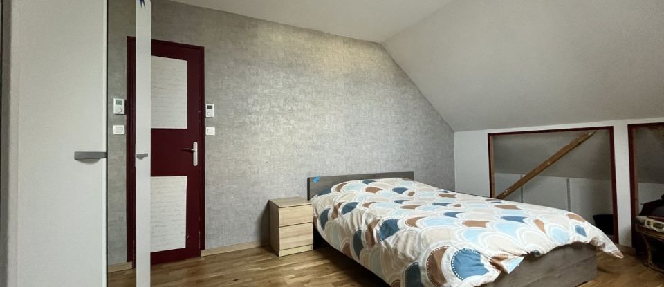 House 10 rooms of 205 m² in Saint-Parres-aux-Tertres (10410)