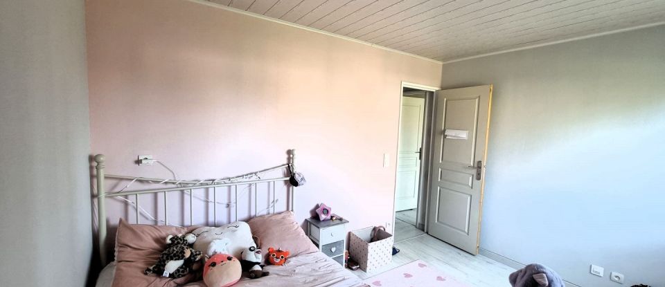 Apartment 5 rooms of 96 m² in Cergy (95000)