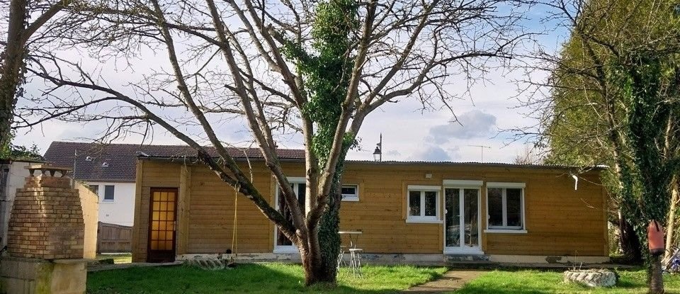 Maison 4 pièces de 92 m² à Vic-sur-Aisne (02290)