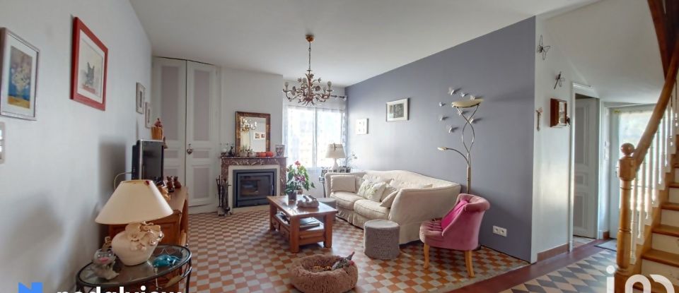 House 5 rooms of 89 m² in La Ville-aux-Dames (37700)