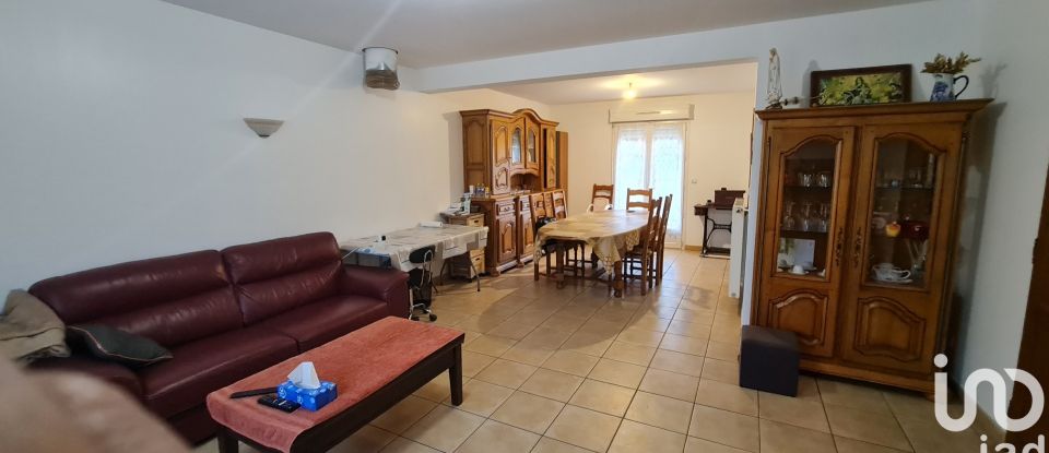 House 8 rooms of 160 m² in Villers-sur-Coudun (60150)