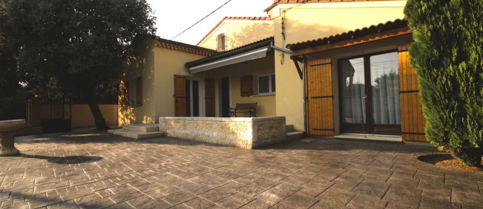 House 5 rooms of 227 m² in Sorgues (84700)