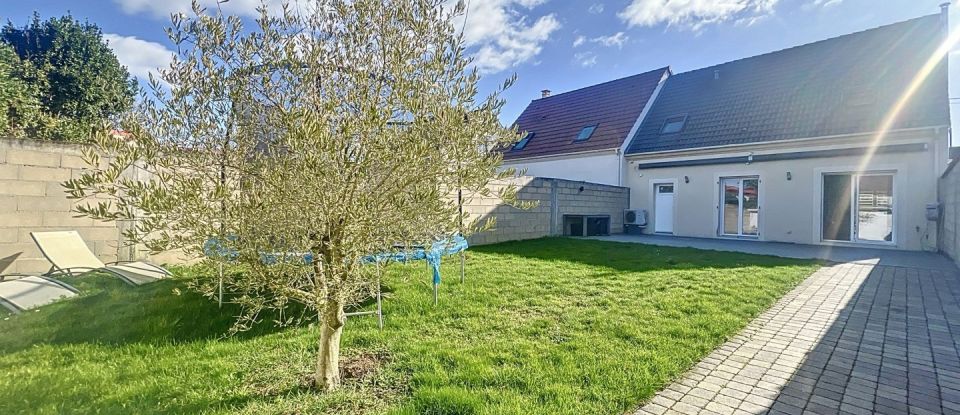 House 6 rooms of 105 m² in Itteville (91760)