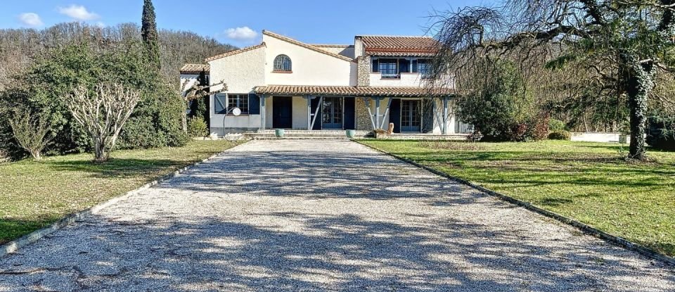 House 10 rooms of 250 m² in Montauban (82000)