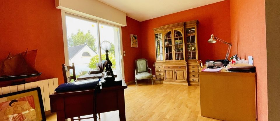 House 7 rooms of 145 m² in SAINT-MARC-SUR-MER (44600)