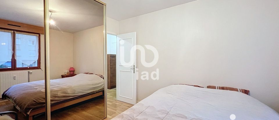 Apartment 3 rooms of 80 m² in Pontorson (50170)