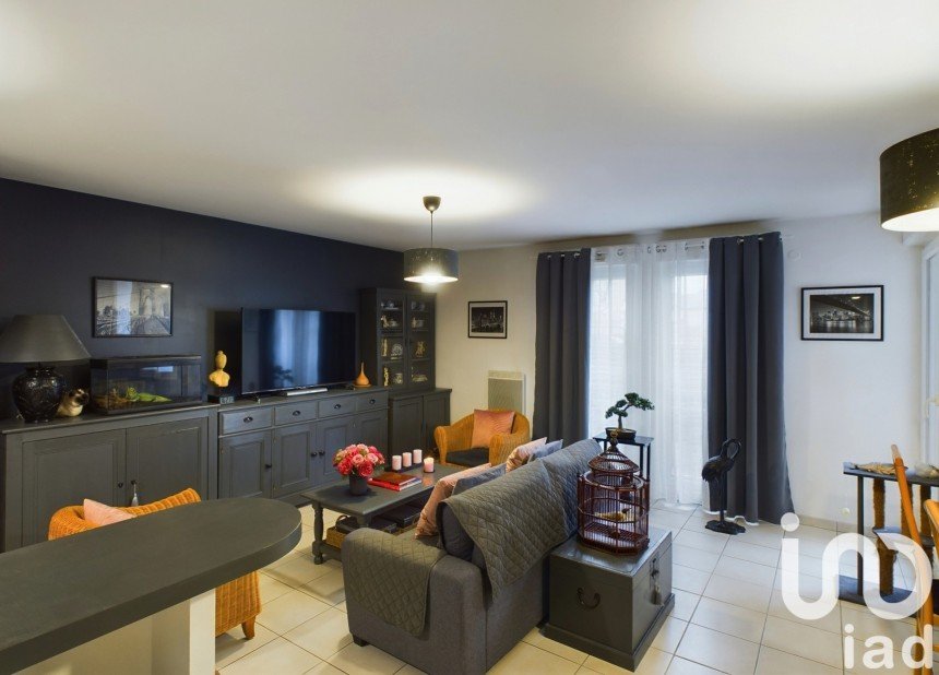 Appartement 3 pièces de 74 m² à Orléans (45000)
