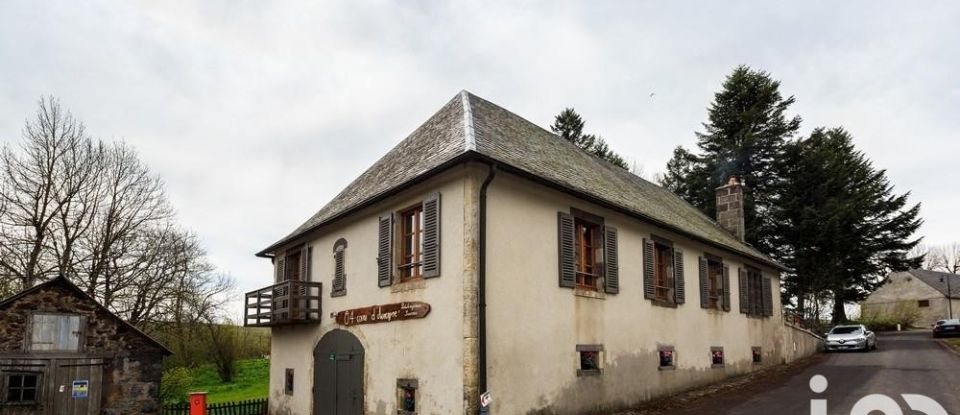 Lodge 7 rooms of 250 m² in La Godivelle (63850)