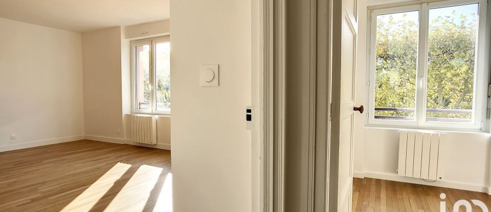 Appartement 5 pièces de 94 m² à Lorient (56100)