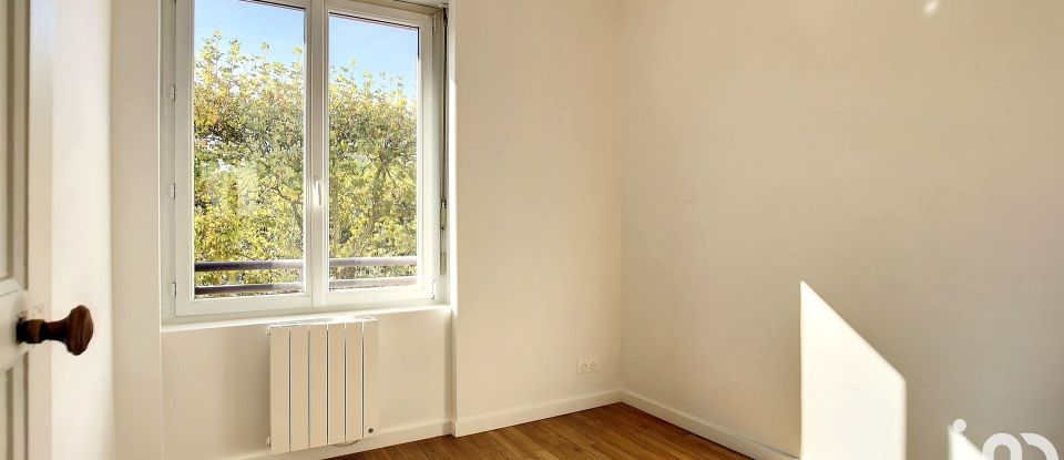 Appartement 5 pièces de 94 m² à Lorient (56100)