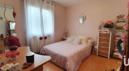 Apartment 4 rooms of 96 m² in Lescar (64230)
