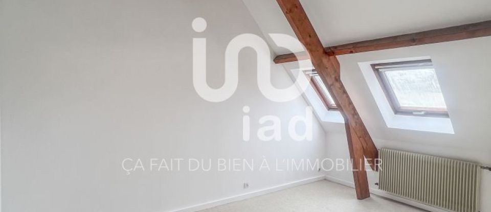 House 5 rooms of 143 m² in Houilles (78800)