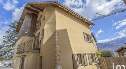 House 4 rooms of 130 m² in Veurey-Voroize (38113)