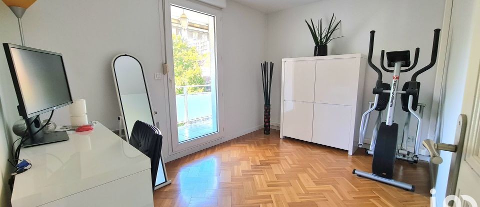 Apartment 4 rooms of 75 m² in Grenoble (38100)