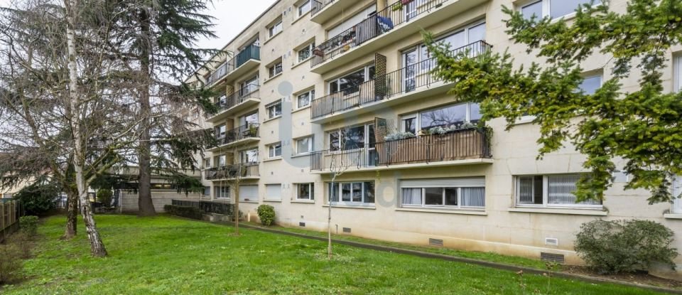 Apartment 3 rooms of 64 m² in Chevilly-Larue (94550)