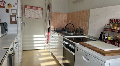 Apartment 4 rooms of 79 m² in Nantes (44200)