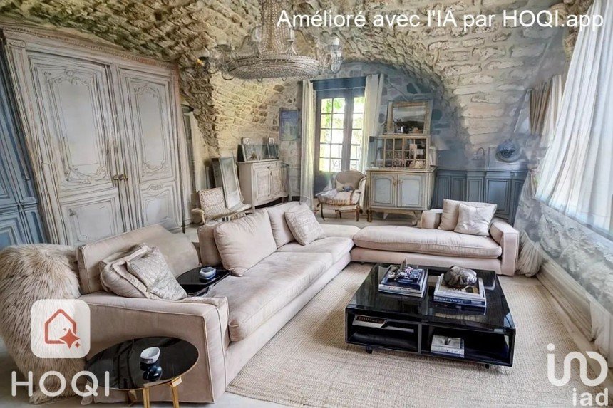 Maison 7 pièces de 213 m² à Saint-Mamert-du-Gard (30730)
