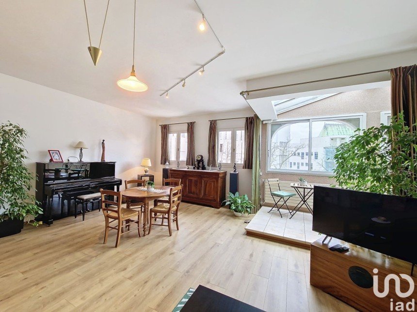 Apartment 5 rooms of 124 m² in Saint-Denis (93200)