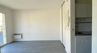 Apartment 2 rooms of 30 m² in Pau (64000)