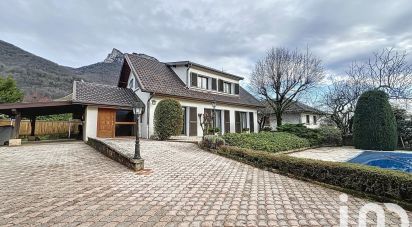 Maison traditionnelle 5 pièces de 140 m² à Voreppe (38340)