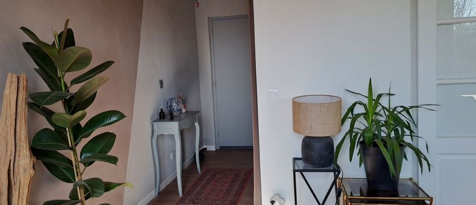 Apartment 2 rooms of 34 m² in La Tour-de-Salvagny (69890)