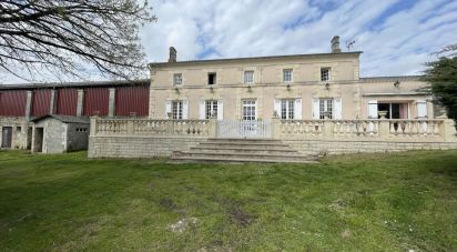 House 8 rooms of 226 m² in Boisredon (17150)