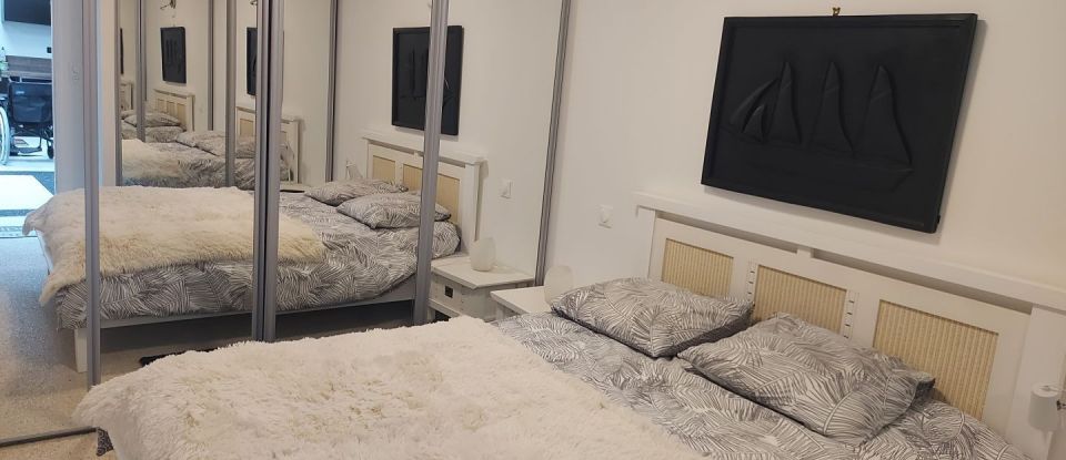 Apartment 4 rooms of 202 m² in Saint-Nazaire (44600)