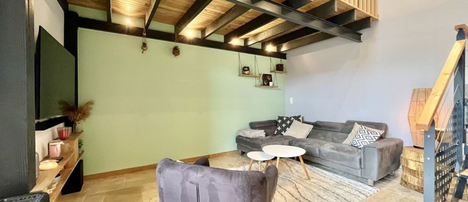 House 6 rooms of 153 m² in Liniers (86800)