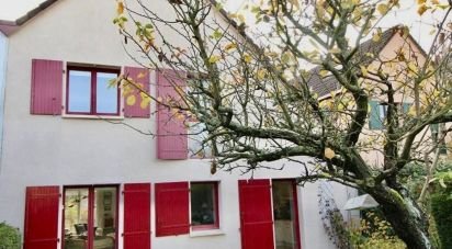 Maison 5 pièces de 105 m² à Mont-Saint-Aignan (76130)