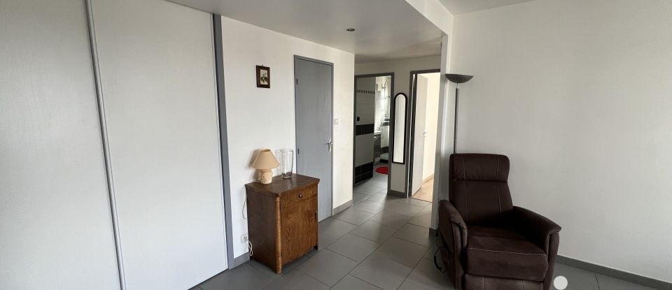 Apartment 3 rooms of 67 m² in Fleury-les-Aubrais (45400)