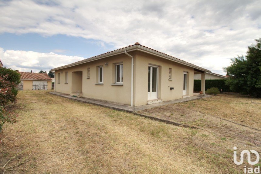 Maison 6 pièces de 128 m² à Podensac (33720)