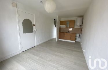 Apartment 2 rooms of 45 m² in Montélimar (26200)
