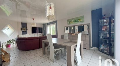 Maison traditionnelle 8 pièces de 147 m² à Abbans-Dessus (25440)