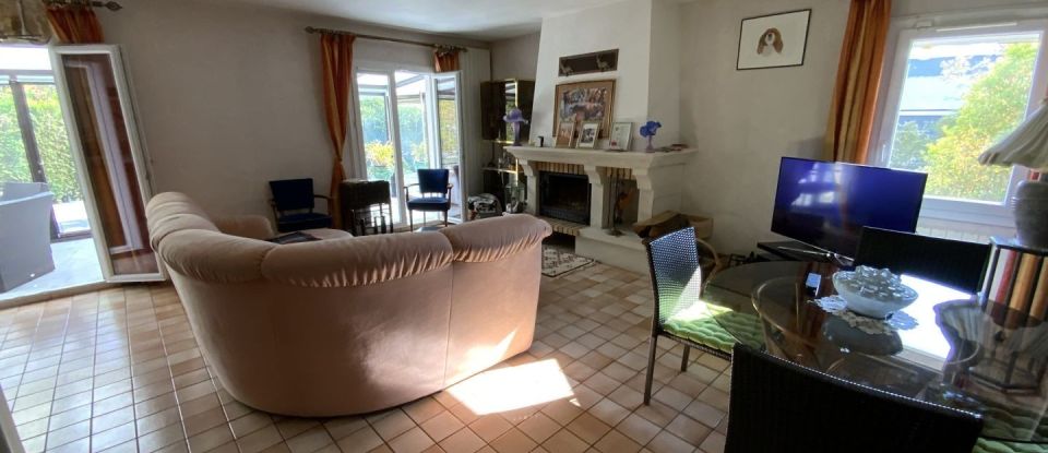 Maison 5 pièces de 131 m² à Marolles-en-Brie (94440)