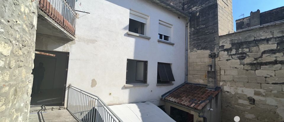 Building in Beaucaire (30300) of 225 m²