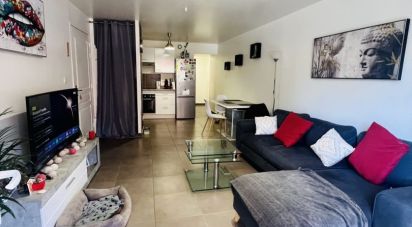 Apartment 3 rooms of 71 m² in Six-Fours-les-Plages (83140)