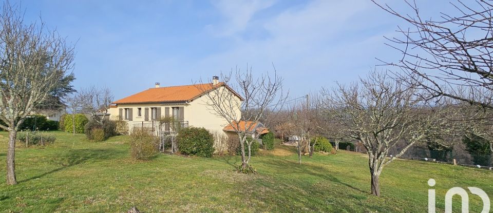 Traditional house 6 rooms of 136 m² in Flagnac (12300)