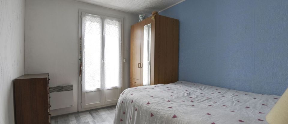 House 5 rooms of 94 m² in Roissy-en-Brie (77680)