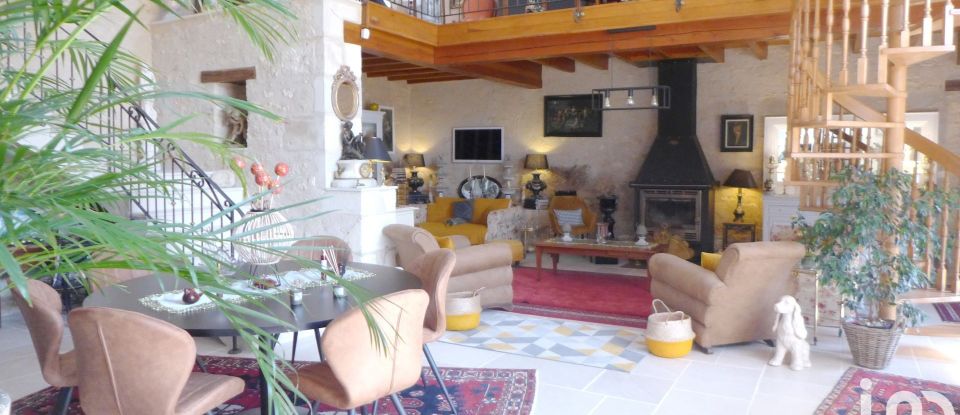 House 20 rooms of 445 m² in Saint-Georges-lès-Baillargeaux (86130)