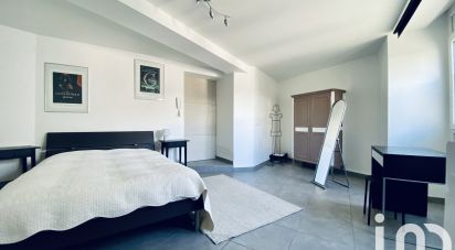 Duplex 4 rooms of 84 m² in Bordeaux (33000)