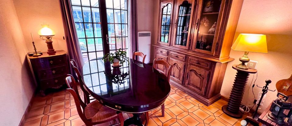 Maison traditionnelle 7 pièces de 134 m² à Varennes-Jarcy (91480)