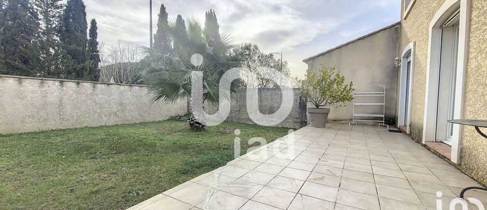 House 5 rooms of 114 m² in Aigues-Mortes (30220)