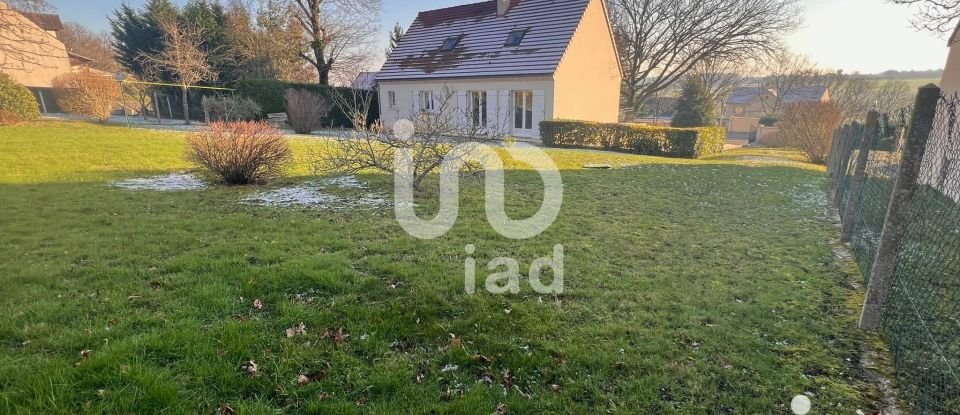 Traditional house 6 rooms of 135 m² in Villejust (91140)