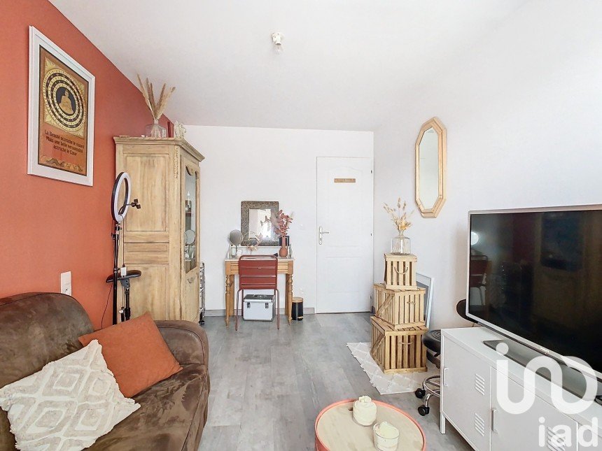 Town house 4 rooms of 82 m² in Pierry (51530)