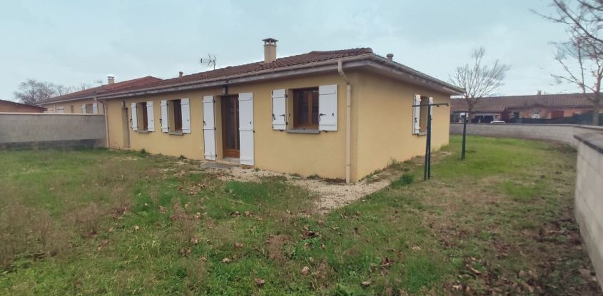House 6 rooms of 95 m² in - (01380)
