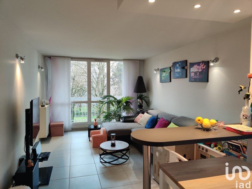 Appartement 3 pièces de 69 m² à Chelles (77500)