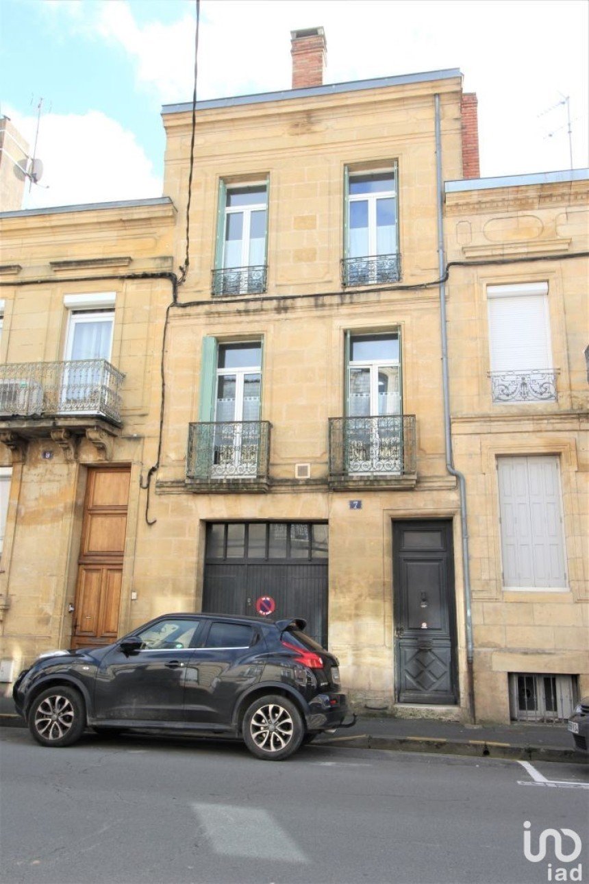 Maison 7 pièces de 237 m² à Bergerac (24100)