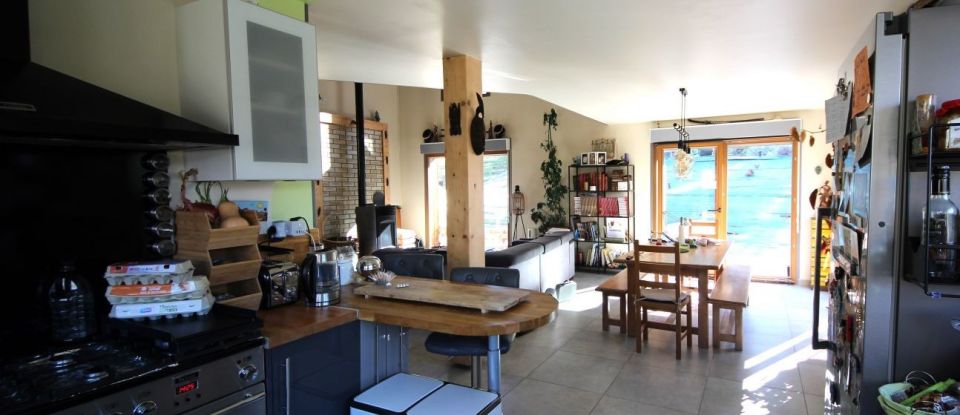 House 6 rooms of 121 m² in Les Cabannes (09310)