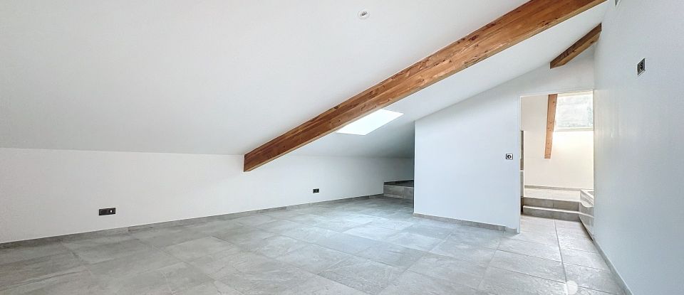 Appartement 4 pièces de 102 m² à Châteaurenard (13160)
