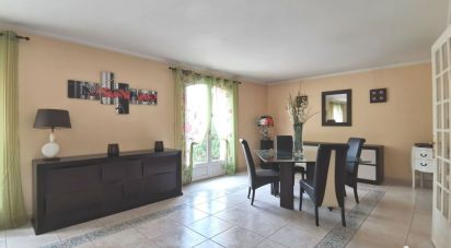 House 5 rooms of 131 m² in Saint-Prix (95390)